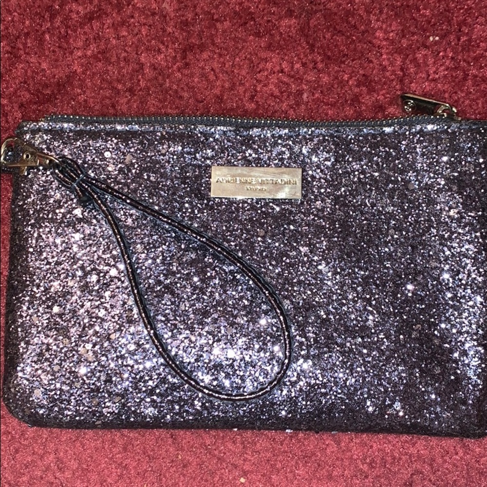 adrienne vittadini studio wristlet purse